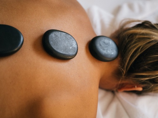 Hot Stone massage - 30 min